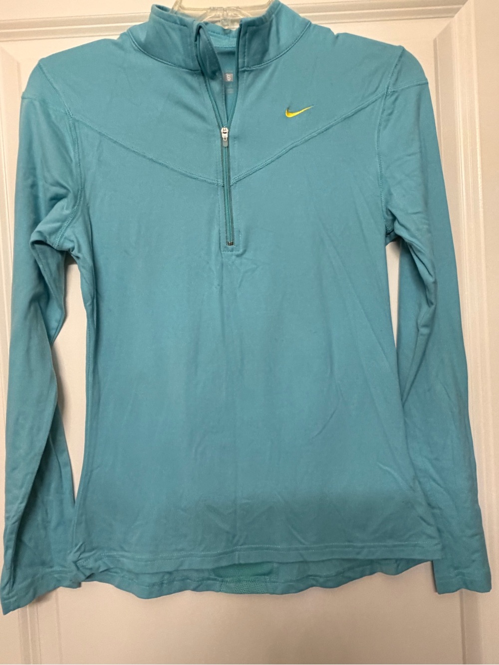 Nike FitDry Women’s Teal Half-Zip Long Sleeve Athletic Top